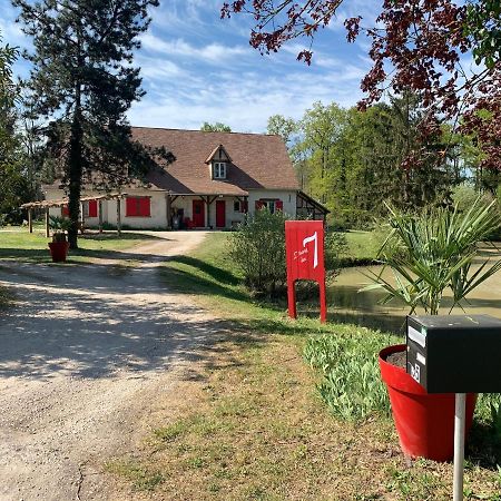 Hotel L’étang des 7 à Le Controis-en-Sologne Extérieur photo