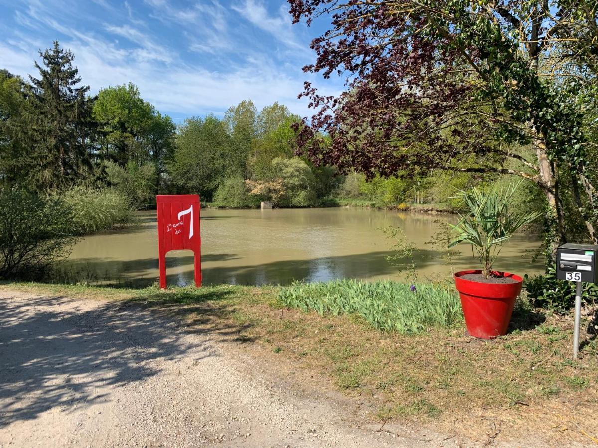 Hotel L’étang des 7 à Le Controis-en-Sologne Extérieur photo